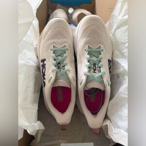 Hoka Skyflow Women’s 8.5